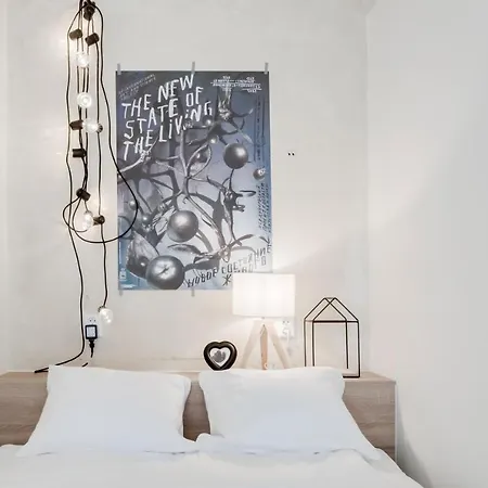Design In Old Town Apartahotel