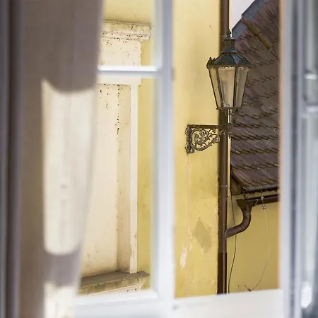 Design In Old Town Ξενοδοχείο με διαμερίσματα *